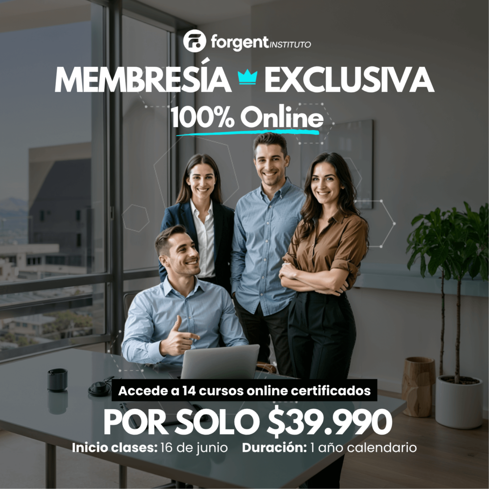 Grupo de profesionales chilenos en oficina sonriendo, representando la formación online de la membresía de 14 cursos para personal educativo y técnico.